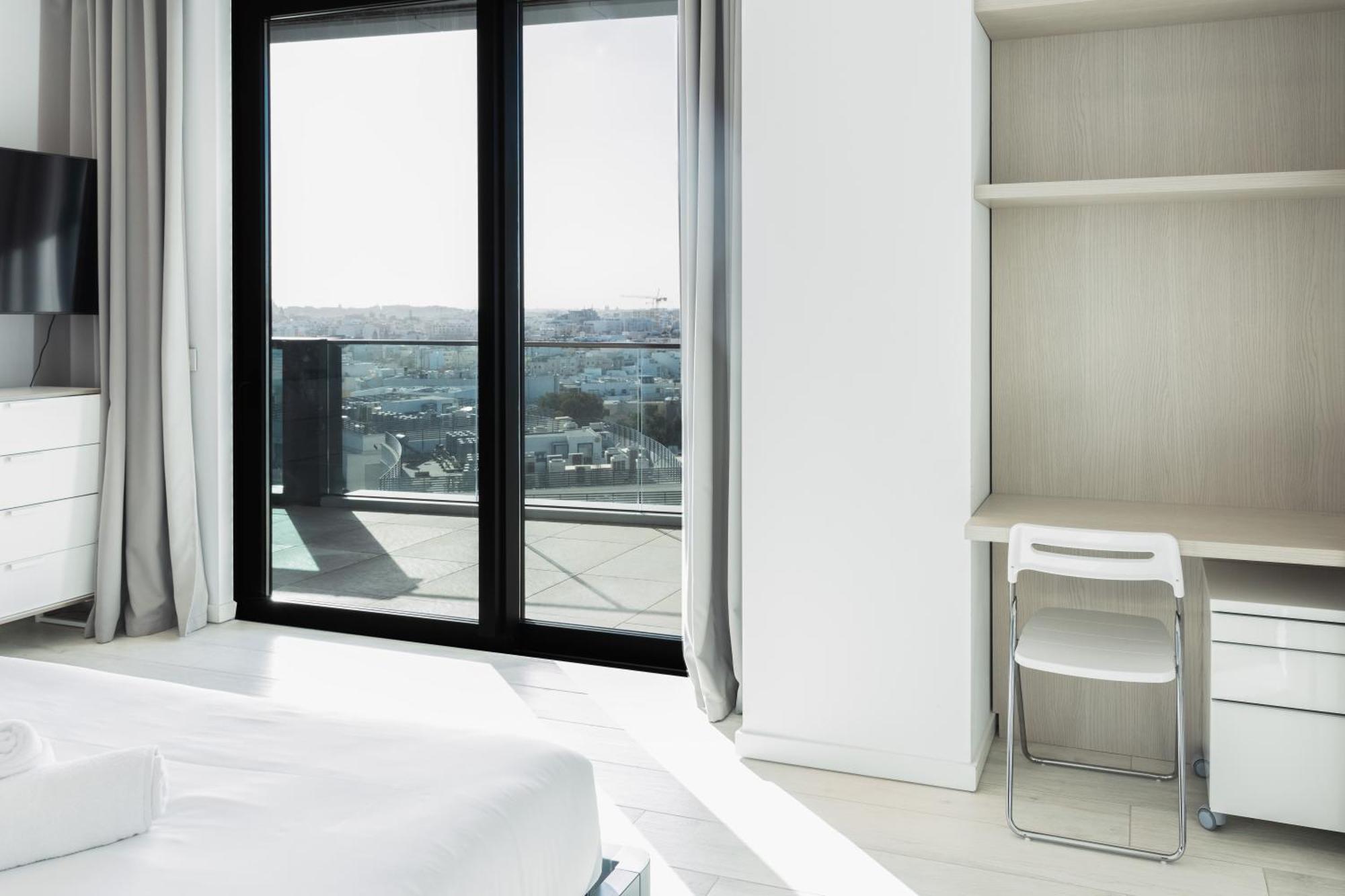Modern Apartment In The Center Of St Julians By Arcobnb St. Julian's Zewnętrze zdjęcie